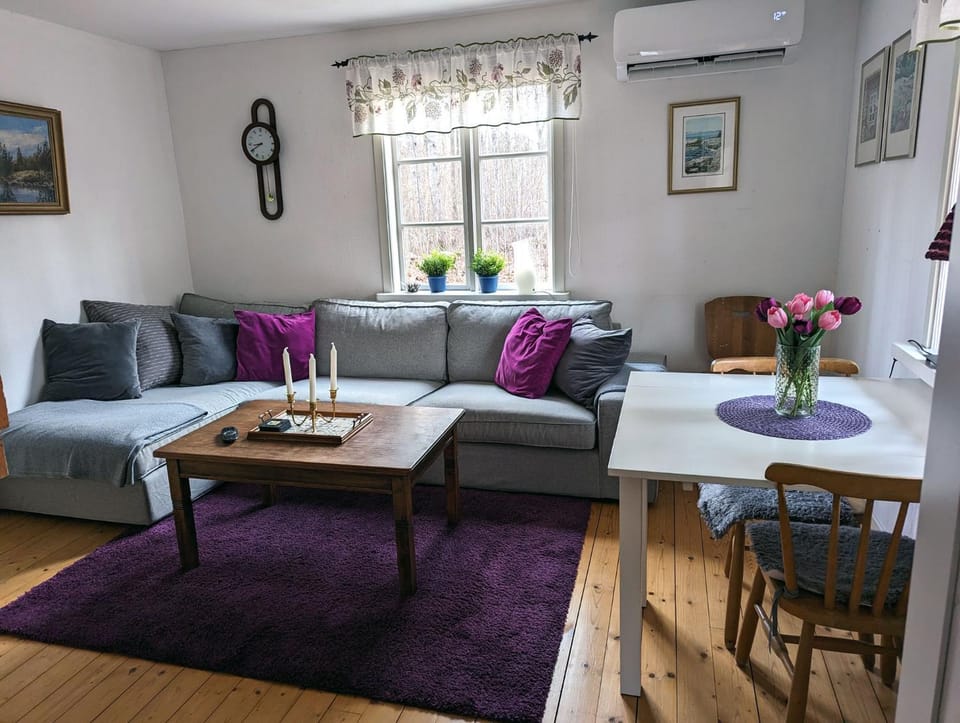 Property building, Living room, Seating area, Dining area