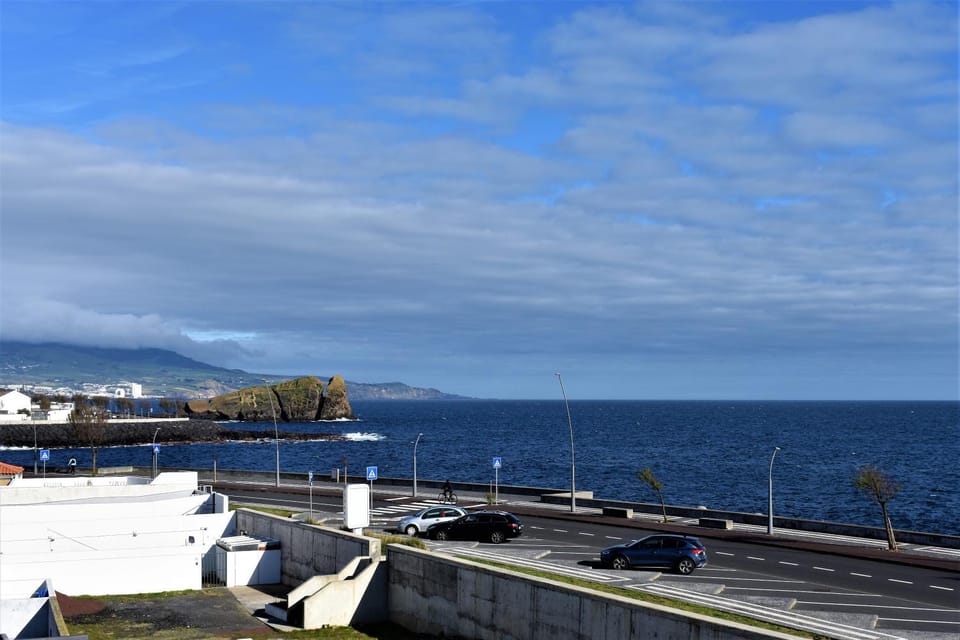 View (from property/room), City view, Landmark view, Sea view