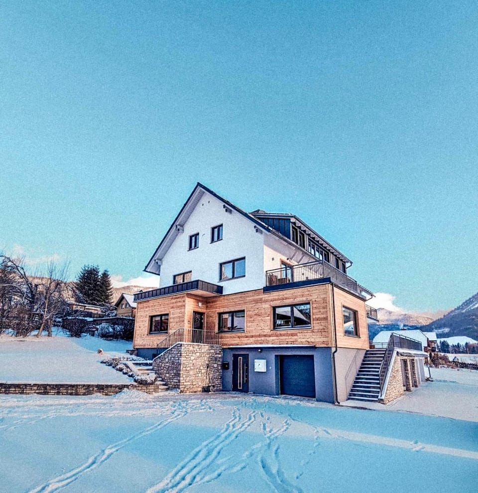 Property building, Natural landscape, Winter