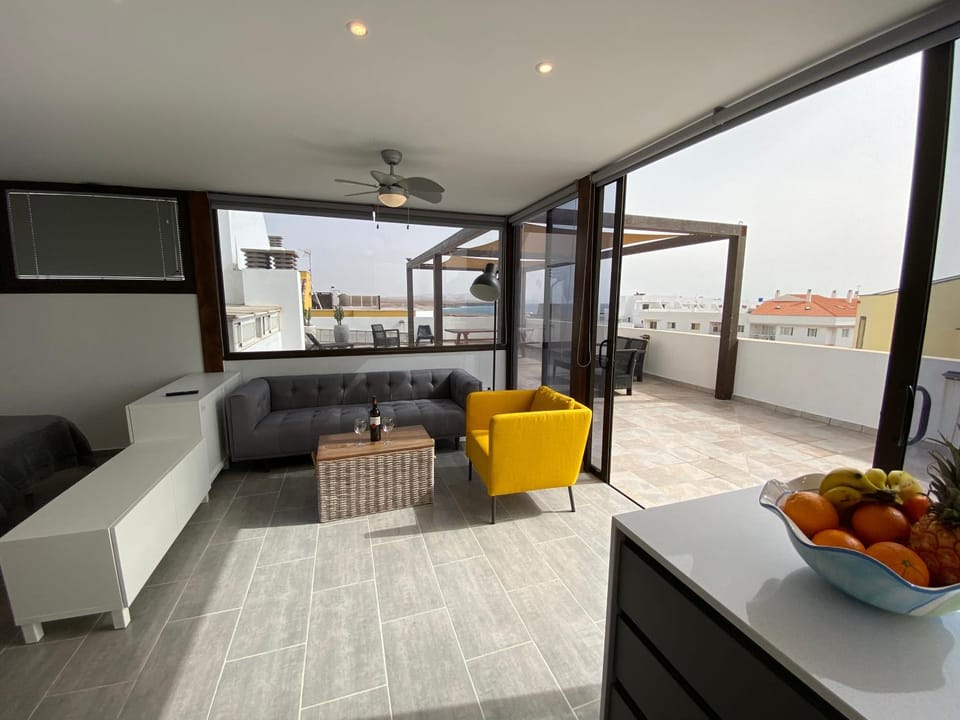 Balcony/Terrace, Living room