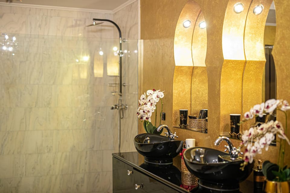 Shower, Bathroom, Bath
