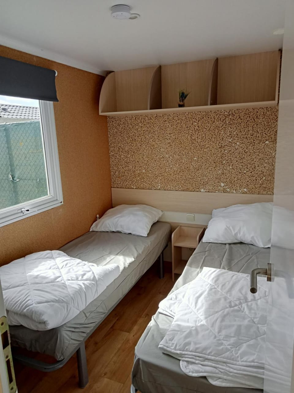 Stacaravan Bredene met tuin nr 2126 Chalet in Bredene