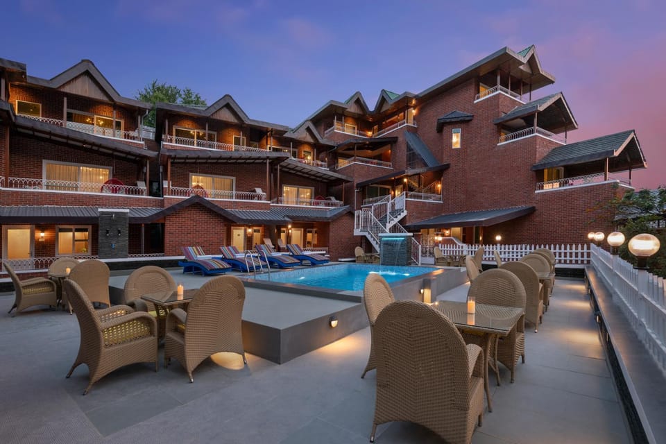 Property building, Pool view, Swimming pool