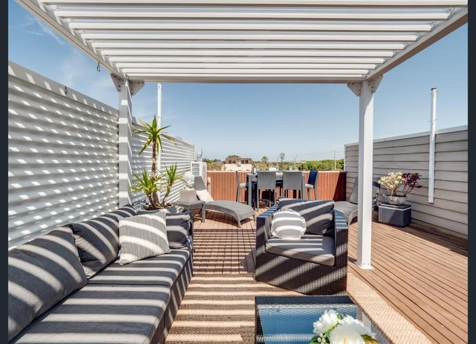 Modern 3 bedroom apartment, beach, surf & shops Apartment in Cape Woolamai