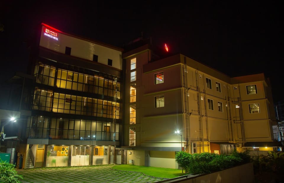 Property building, Facade/entrance