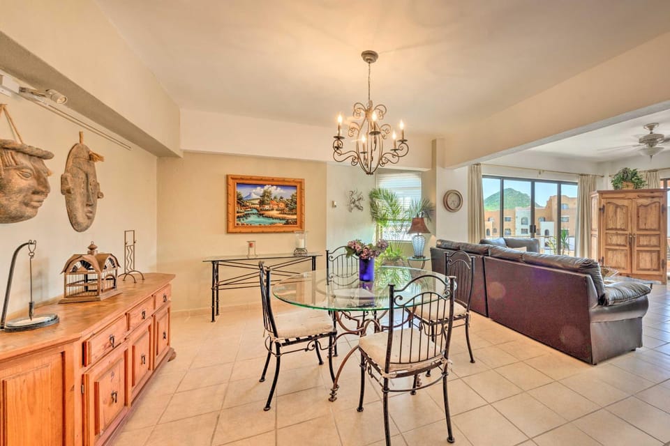 Condo in Plaza Nautica < 1 Mile to The Arch! House in Cabo San Lucas