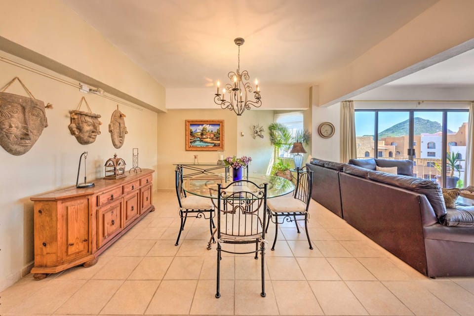 Condo in Plaza Nautica < 1 Mile to The Arch! House in Cabo San Lucas