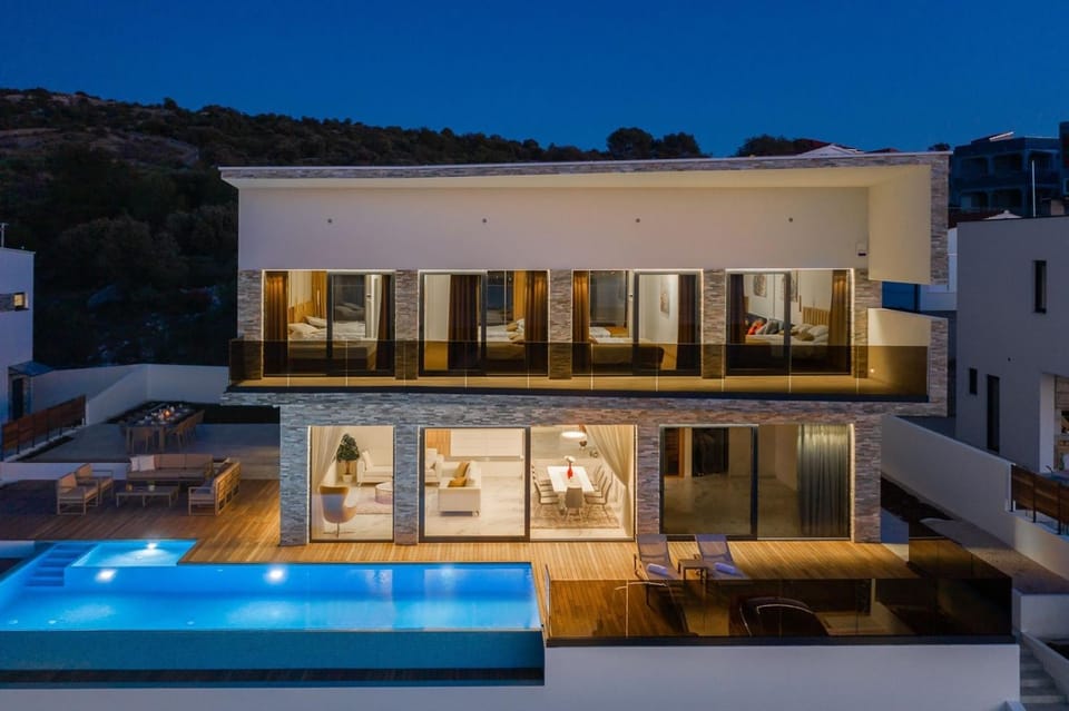 Garden, Sea view, Swimming pool