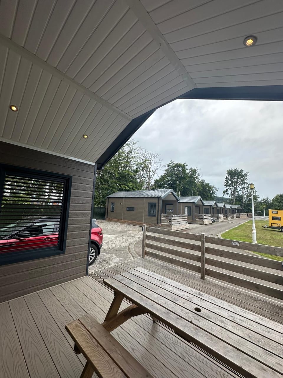 Self-Catering Lodge with Hot Tub House in Inverness