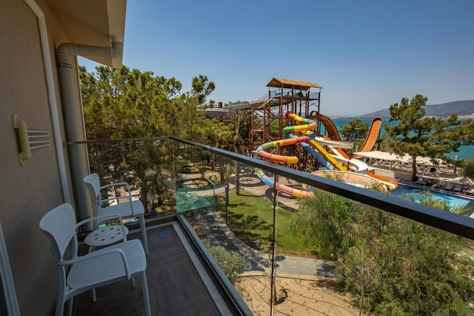 Balcony/Terrace, Photo of the whole room