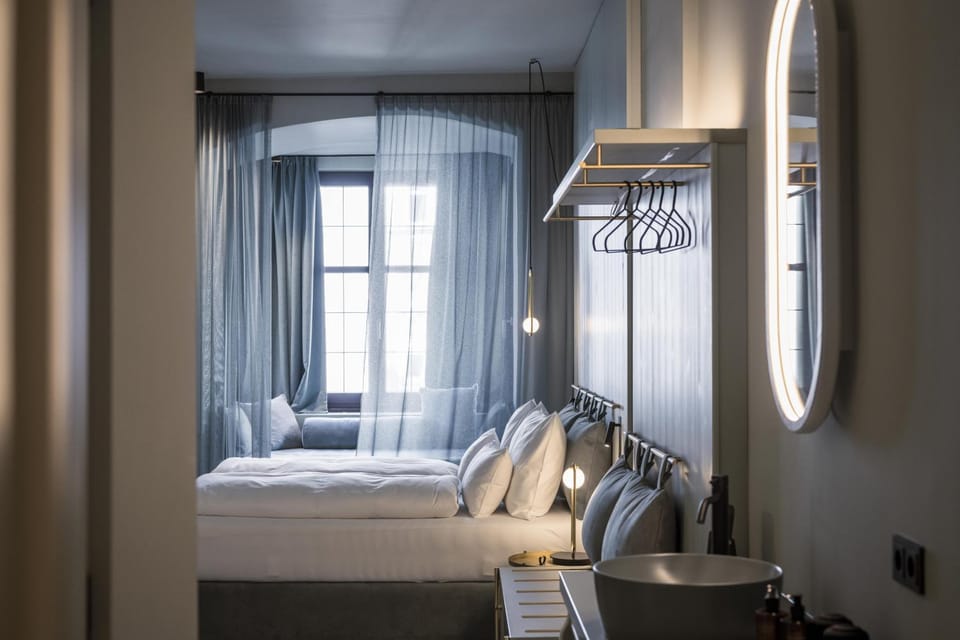 Bathroom, TV and multimedia, Bedroom
