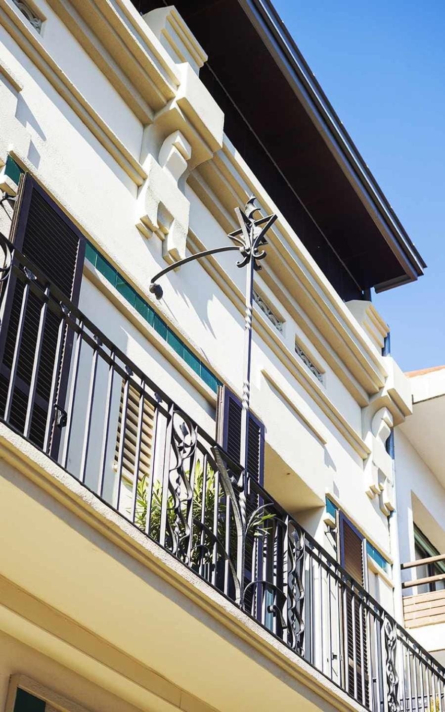 Property building, Balcony/Terrace