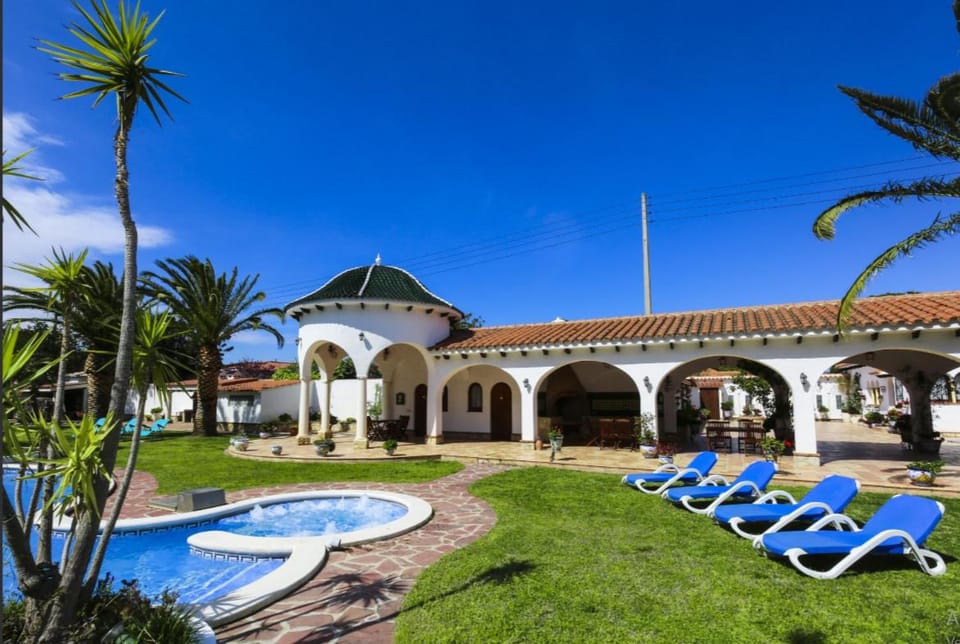 Garden, Pool view, Swimming pool