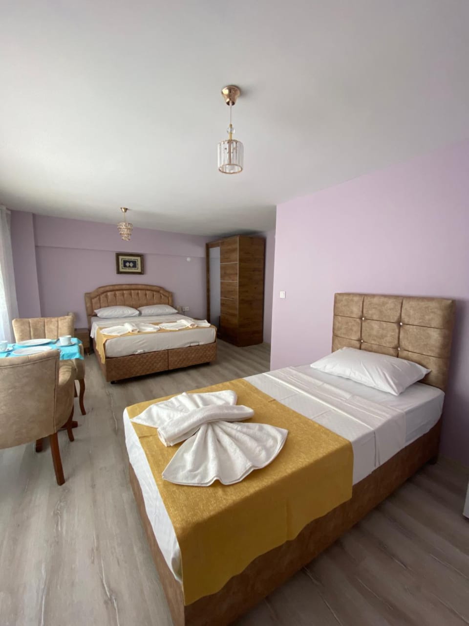 Bed, Photo of the whole room, towels