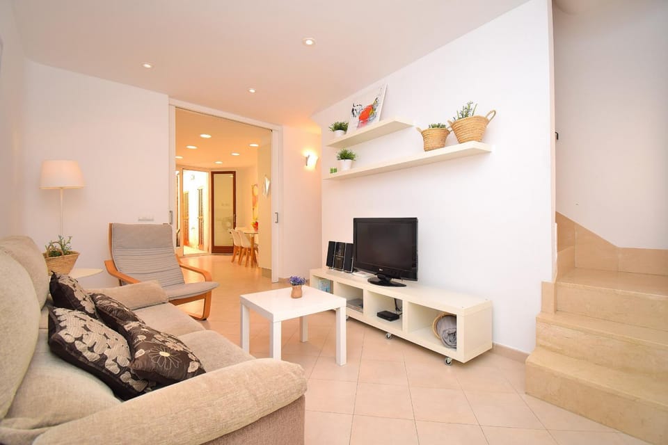 TV and multimedia, Living room, Lobby or reception, Seating area