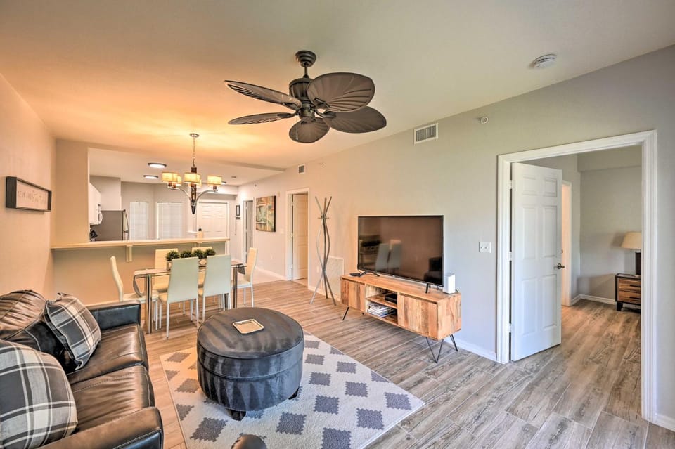 Quiet Lely Resort Condo w/ Pool - 2 Mi to Golf! House in Lely Resort
