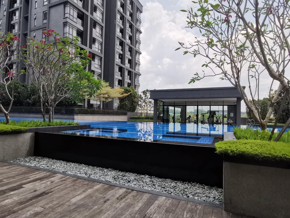 Swimming pool, Swimming pool