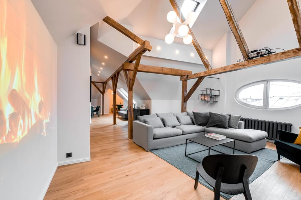 Living room, Seating area