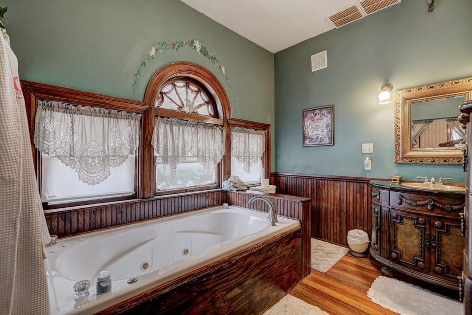 Bathroom, Bath