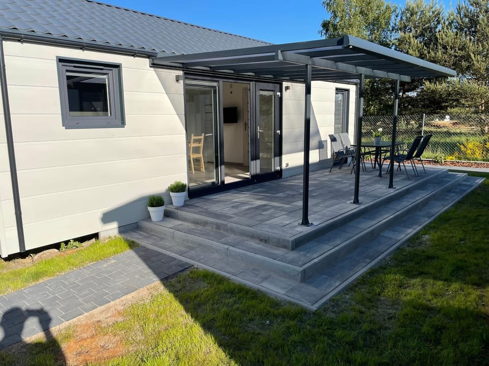 Property building, Facade/entrance, Balcony/Terrace