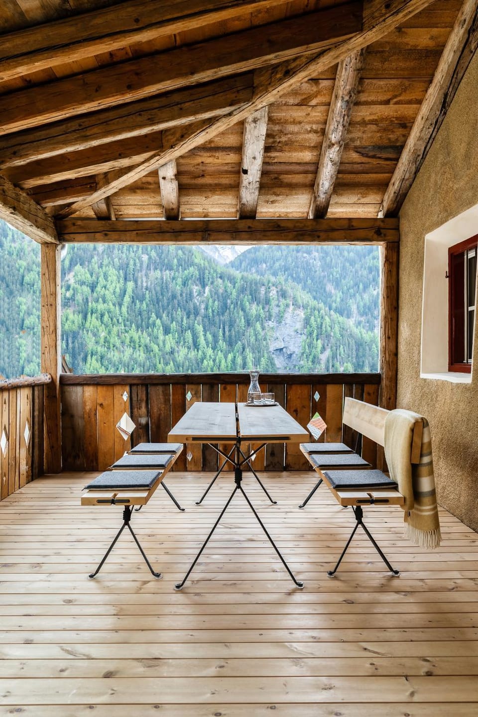 Ein Kraftort und architektonisches Juwel Villa in Canton of Grisons