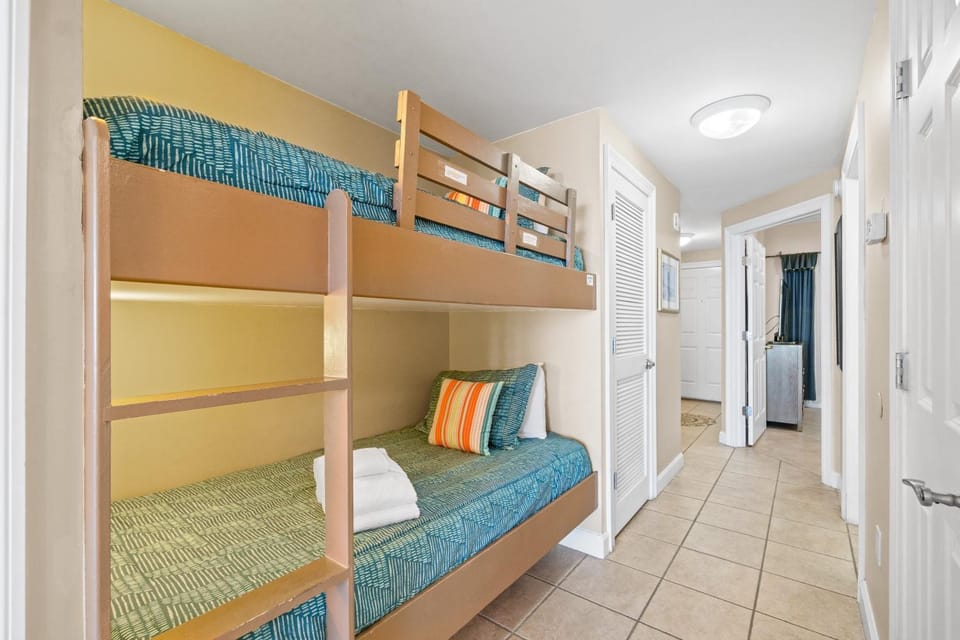 bunk bed