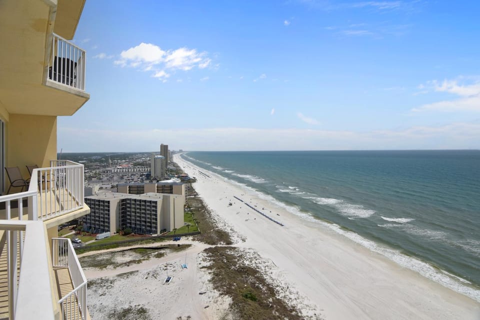 Boardwalk Beach Resort #1802 by Book That Condo House in Panama City Beach