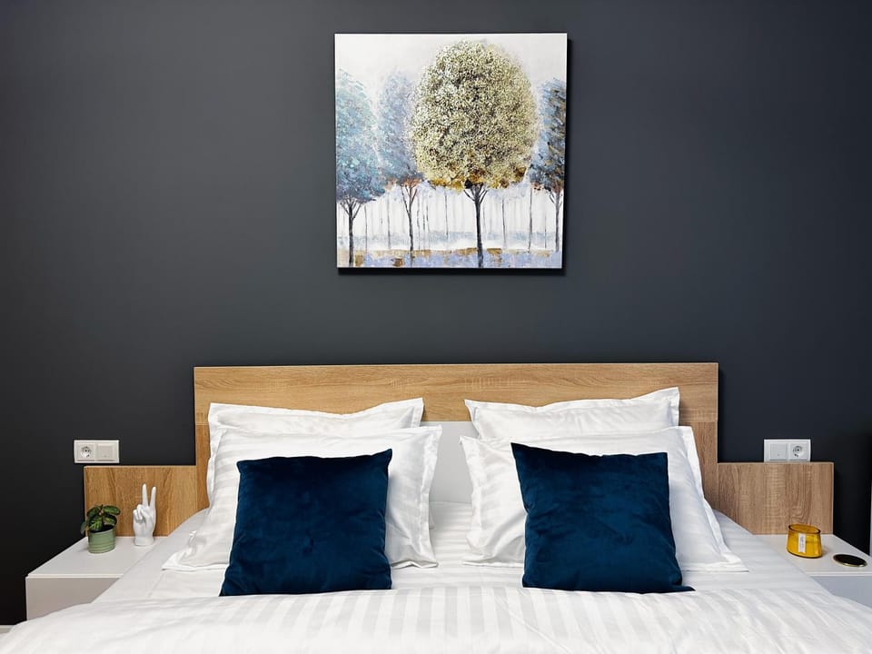 Bed, Decorative detail, Bedroom