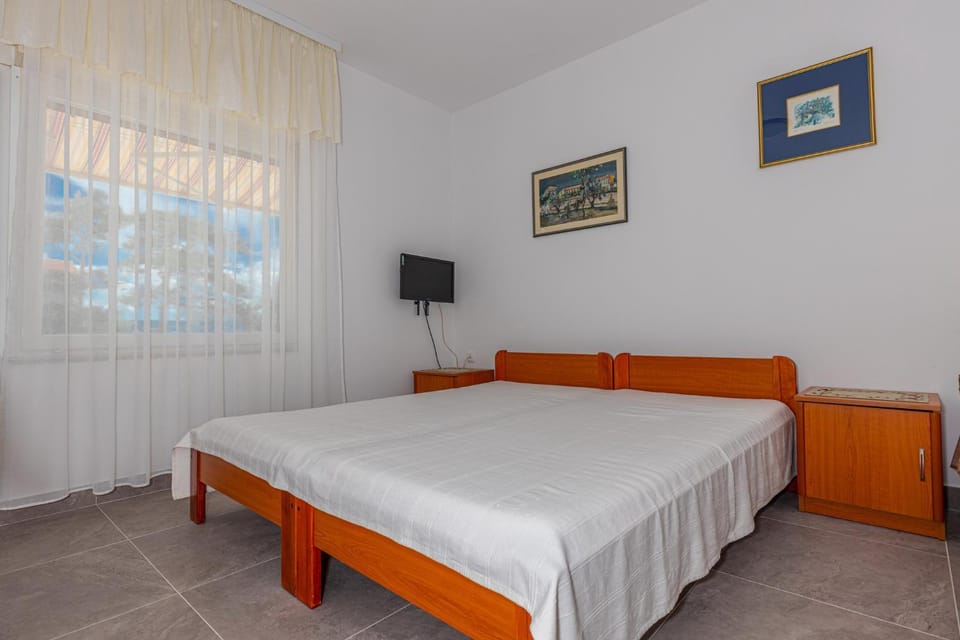 TV and multimedia, Bedroom