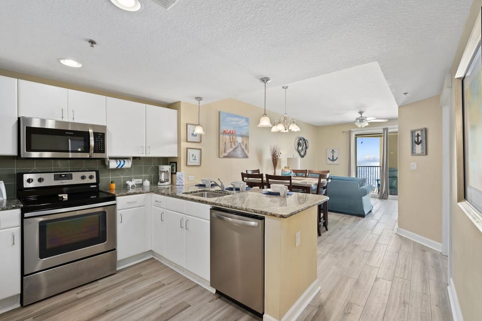Grand Panama Beach Resort #1707-1 by Book That Condo House in Panama City Beach