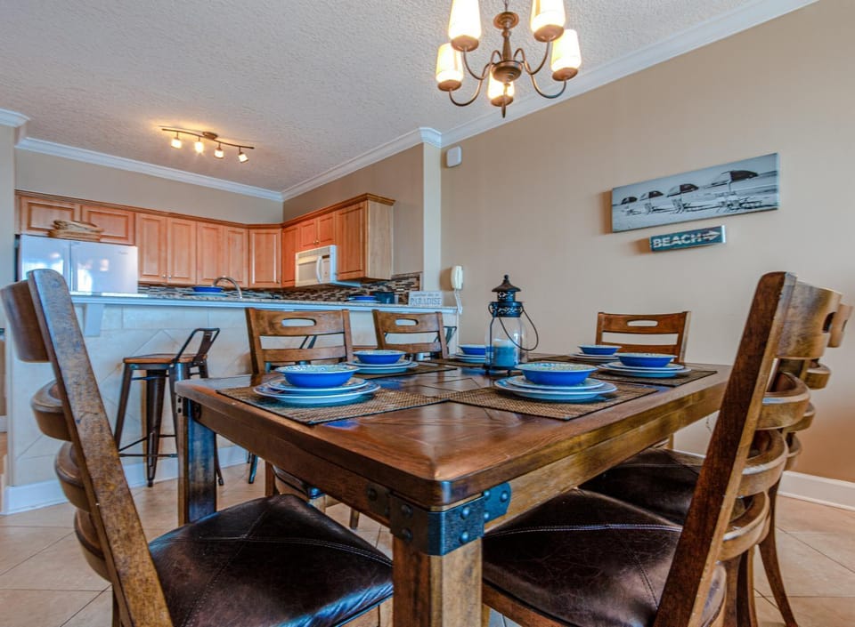 Twin Palms Resort #601 by Book That Condo House in Long Beach