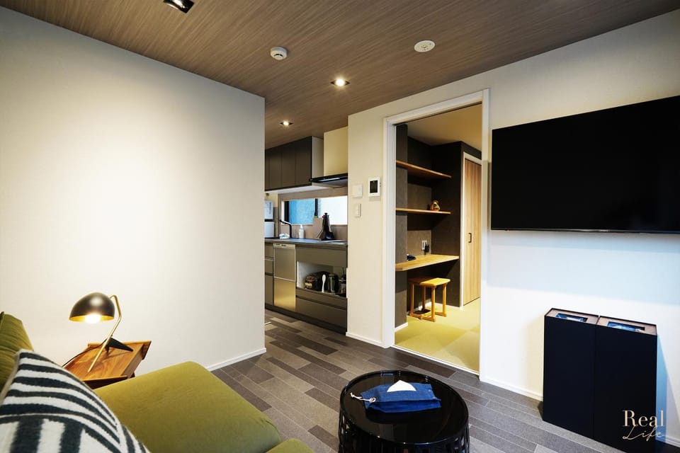 Communal lounge/ TV room, TV and multimedia, Kitchen or kitchenette, Living room, Seating area, Bedroom, Communal kitchen