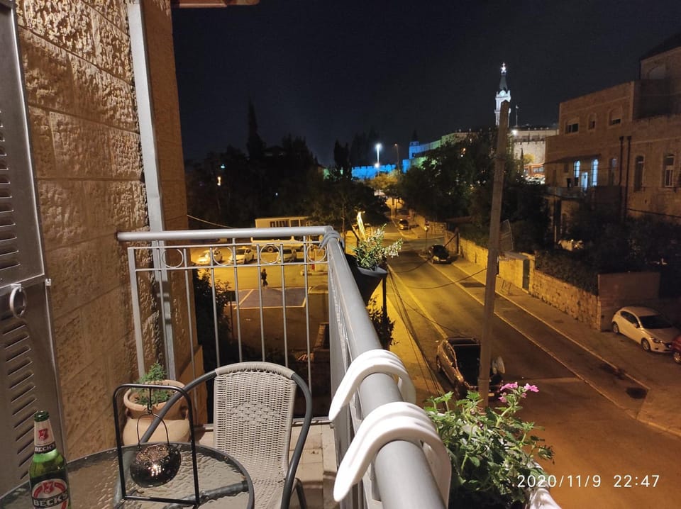Balcony/Terrace, Street view