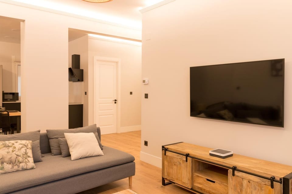 TV and multimedia, Seating area