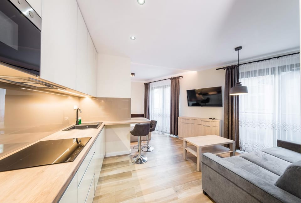 TV and multimedia, Kitchen or kitchenette, Living room