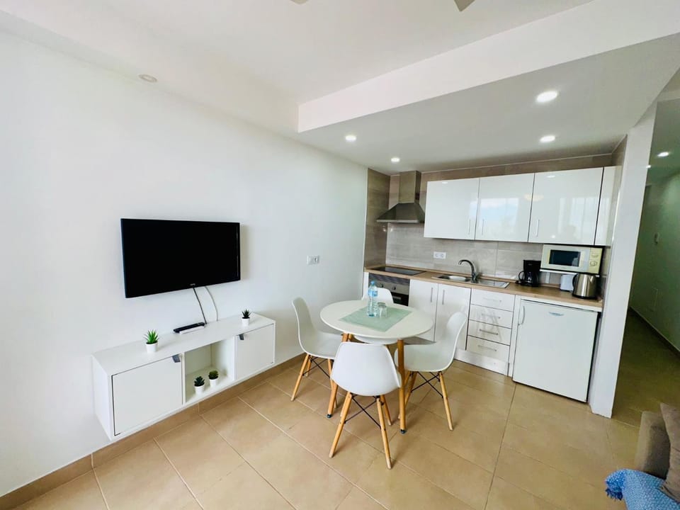TV and multimedia, Kitchen or kitchenette