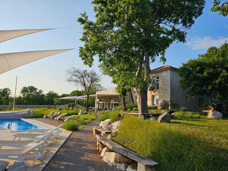 Spring, Day, Natural landscape, Garden, View (from property/room), Garden view, Swimming pool