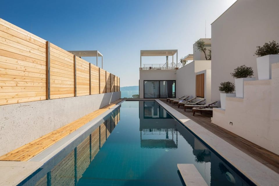 Property building, Sauna, Balcony/Terrace, Swimming pool