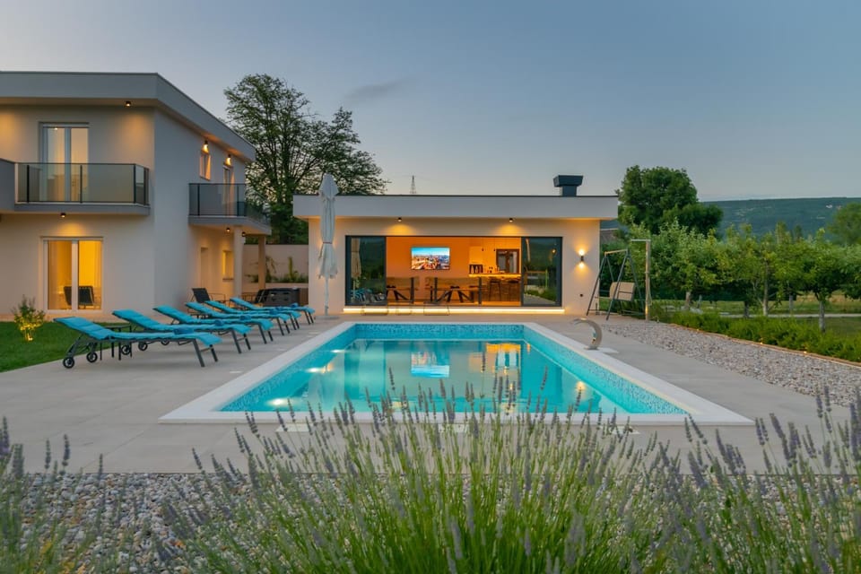 Villa Lukrecia, Luxury Villa in Imotski-Makarska Villa in Split-Dalmatia County