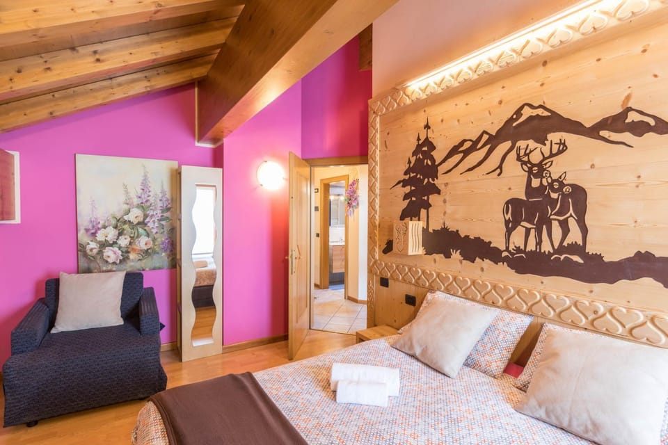Property building, Living room, Bedroom