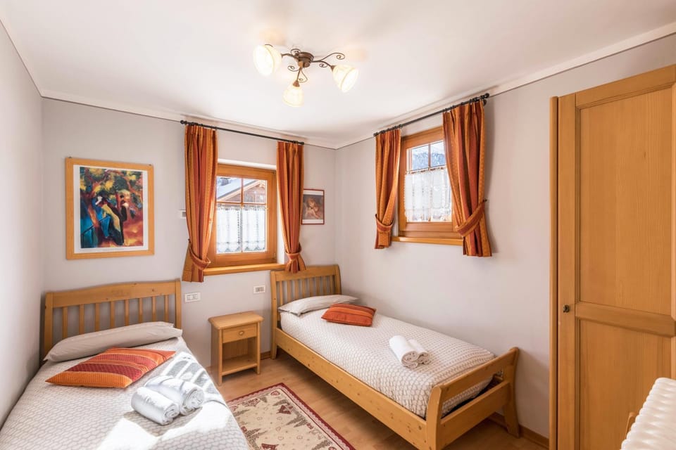 Property building, Living room, Bedroom