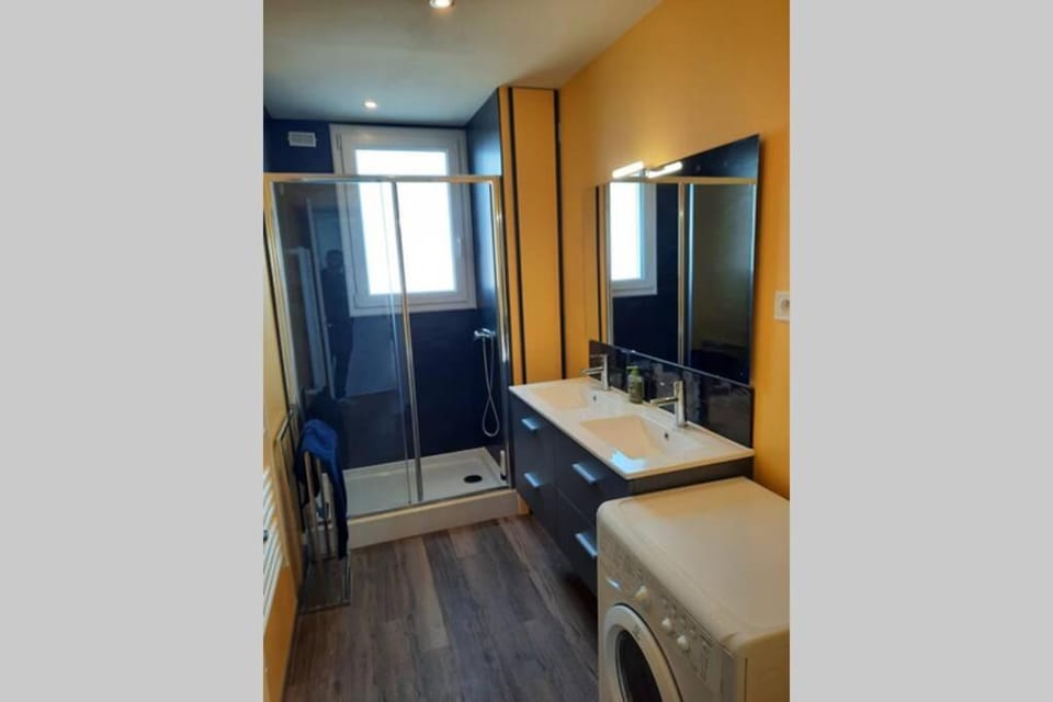 appartement 70m² 3 chambres avec 3 lits 2 places Apartment in Troyes