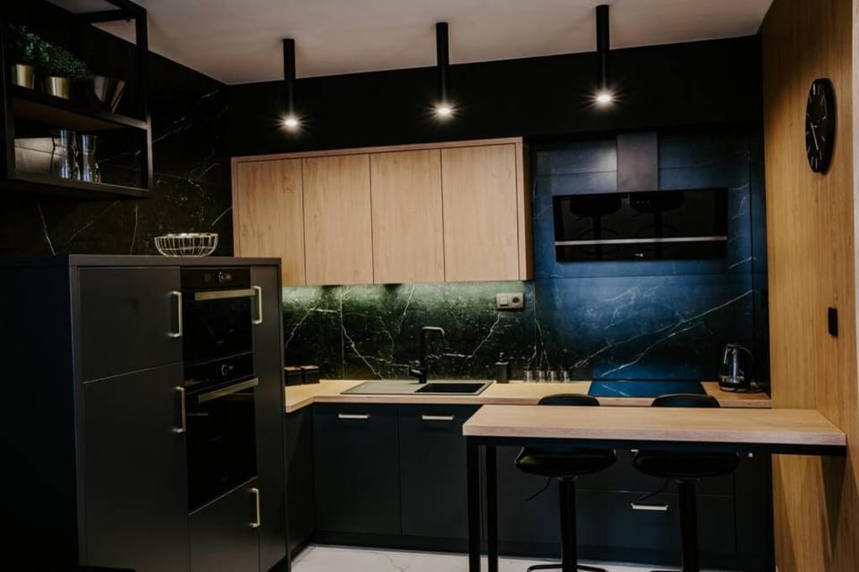 Kitchen or kitchenette, Dining area, stove