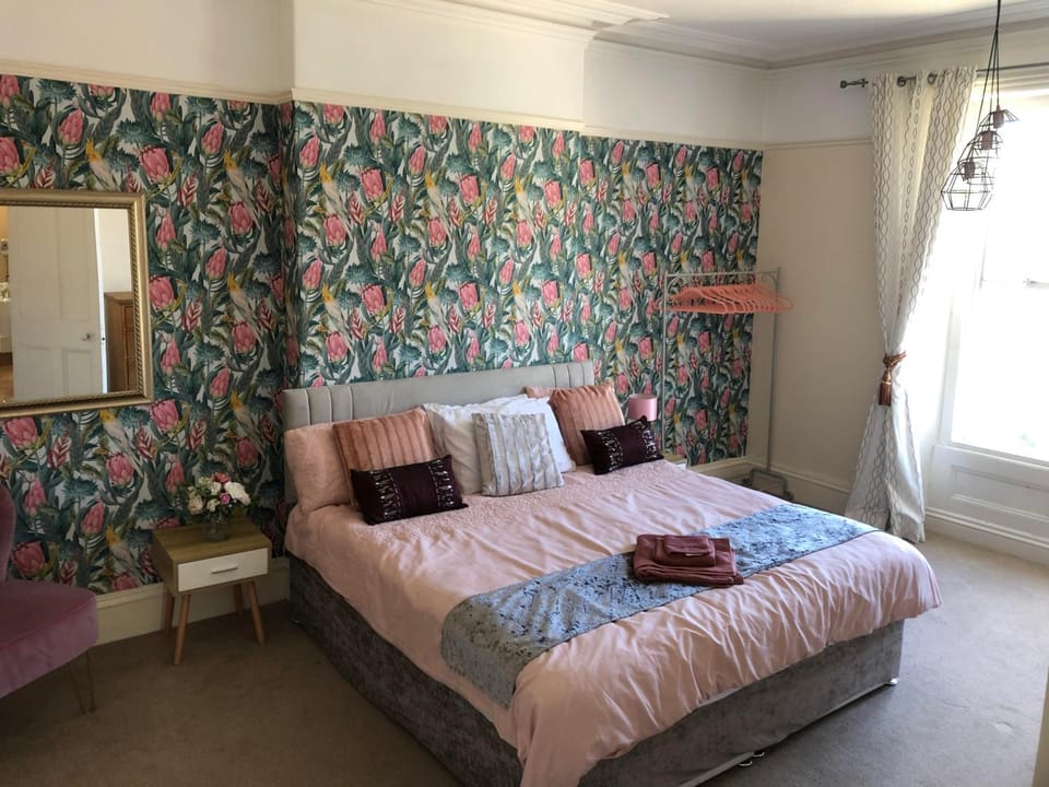 Pierview Place Apartment in Weston-super-Mare