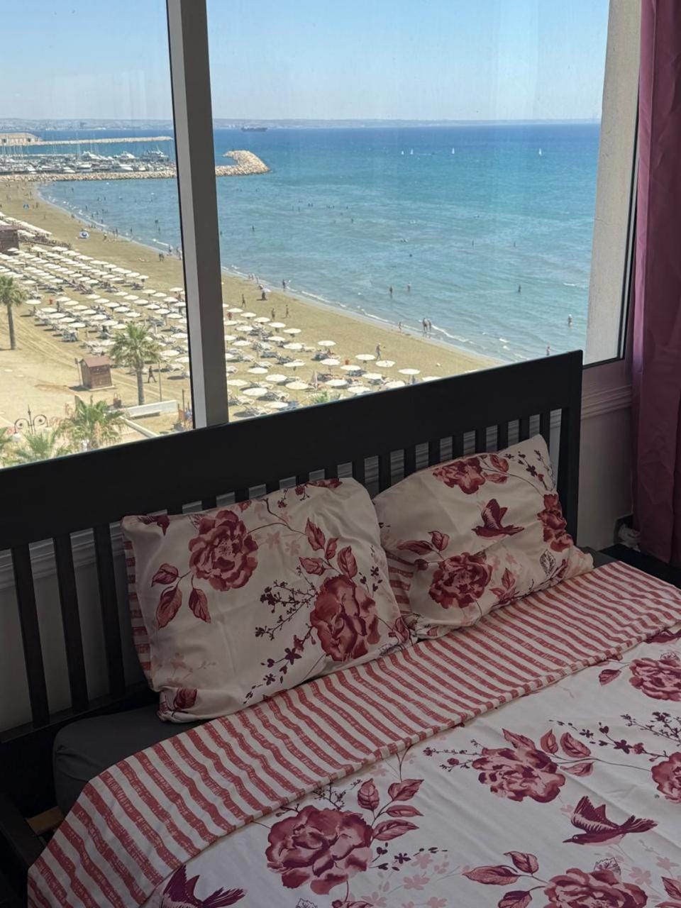 Bed, Natural landscape, View (from property/room), Beach, Bedroom, Sea view