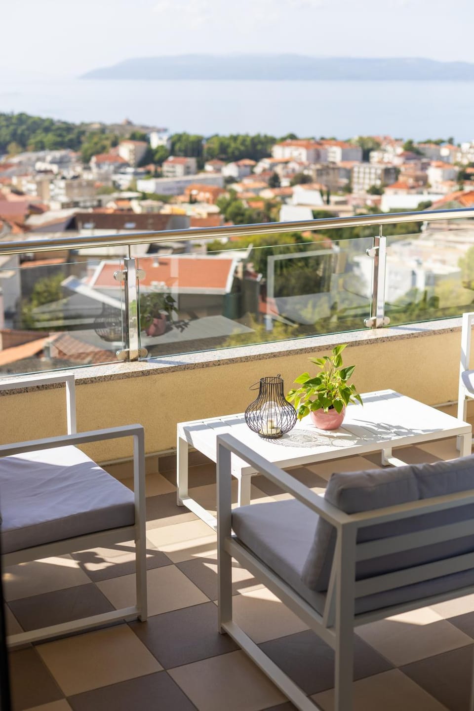 View (from property/room), Balcony/Terrace, City view, Sea view, Street view