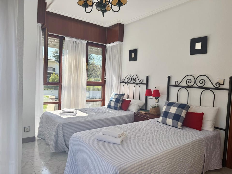 Kennedy - 6009 Apartment in Cantabria