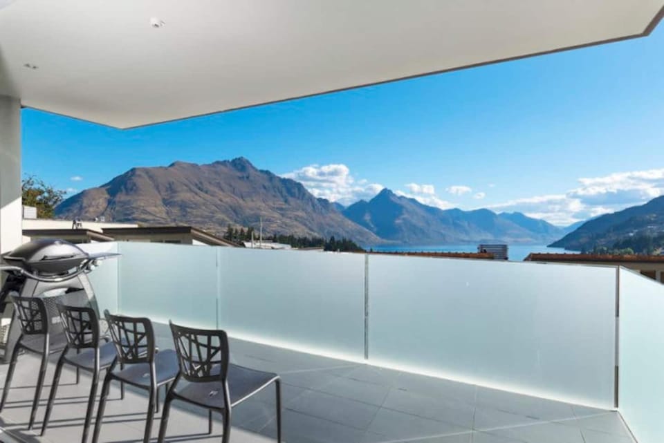 Natural landscape, View (from property/room), Balcony/Terrace, Mountain view