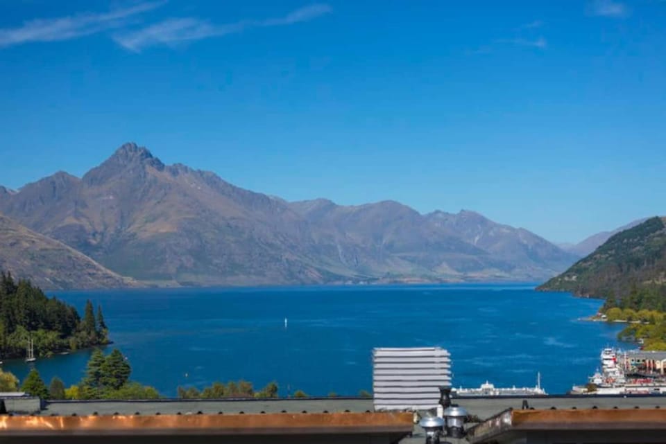 Natural landscape, Lake view, Mountain view