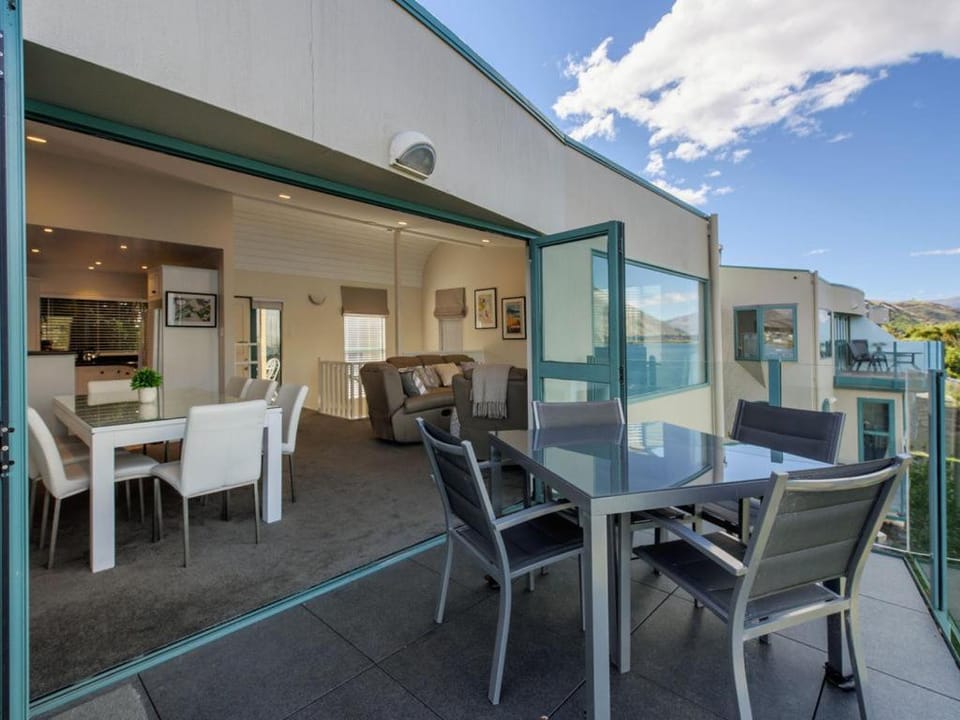 Patio, View (from property/room), Balcony/Terrace, Dining area